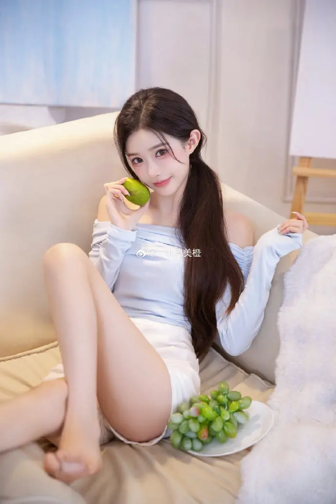 熄屏时钟界面对比